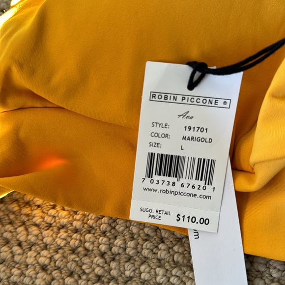 Robin Piccone two- piece Ava Bikini 👙In Marigold - Picture 5 of 5